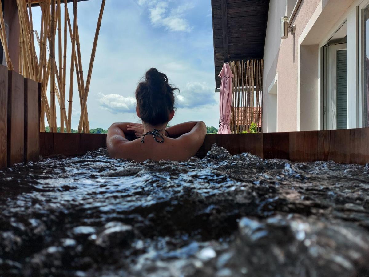 Apartment Ma&Ja With Hot Tub متليكا المظهر الخارجي الصورة