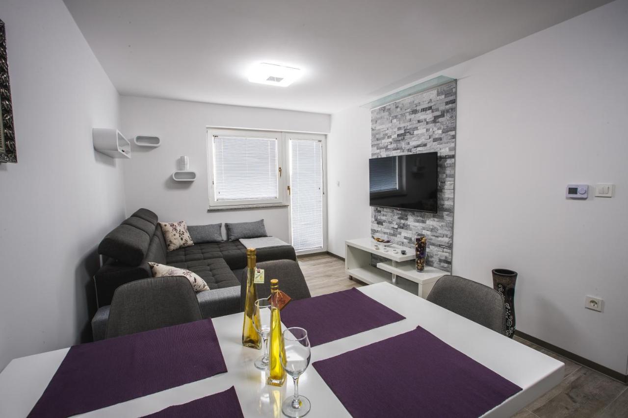 Apartment Ma&Ja With Hot Tub متليكا المظهر الخارجي الصورة